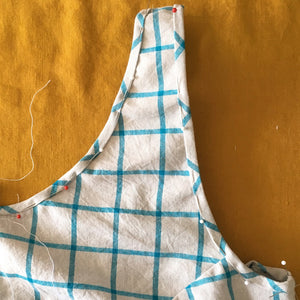 how to sew a bias seam binding on a ballet top DELPY | bound seams 